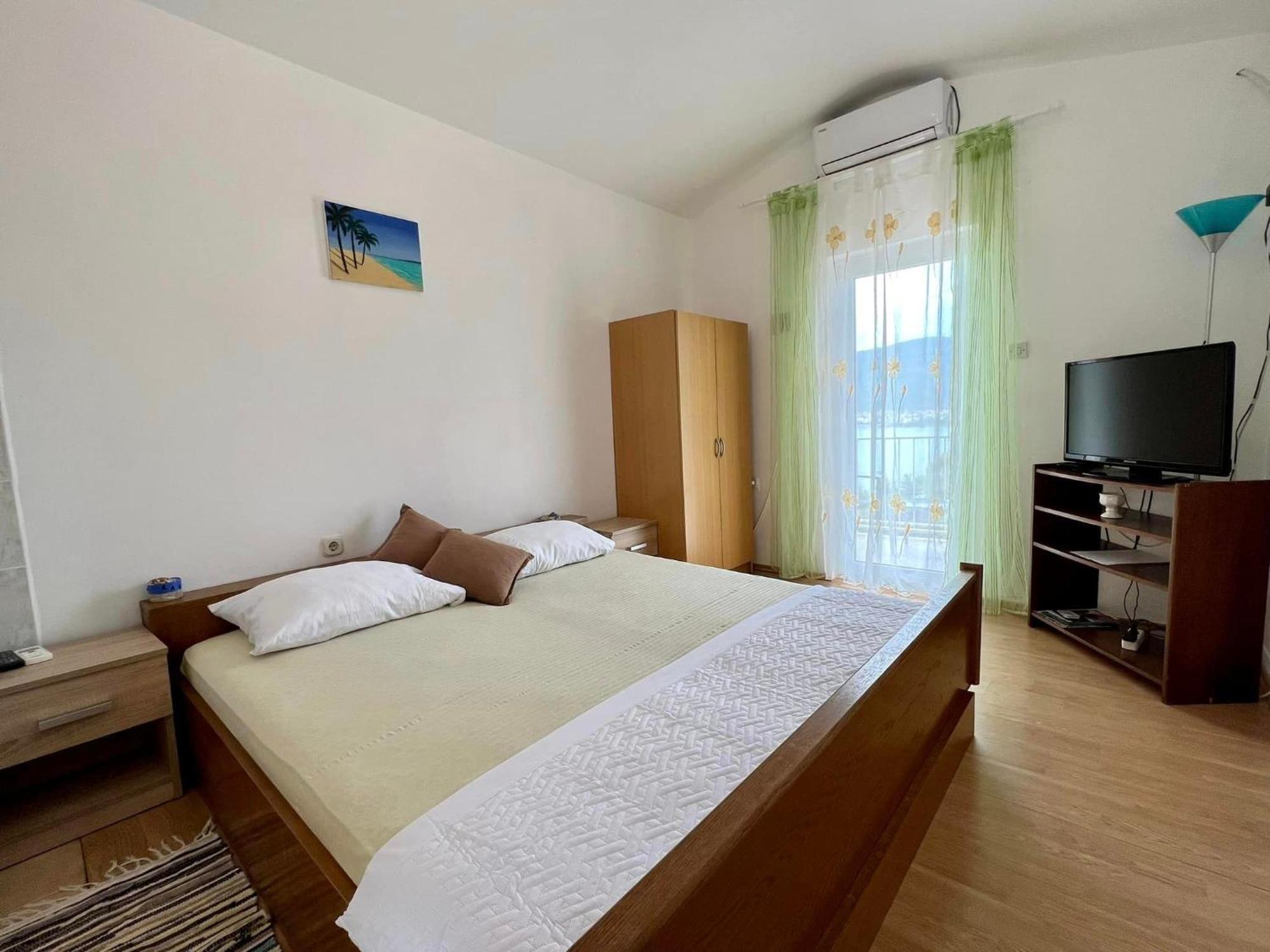 Apartmani Lidija Karin Donji Donji Karin Kültér fotó